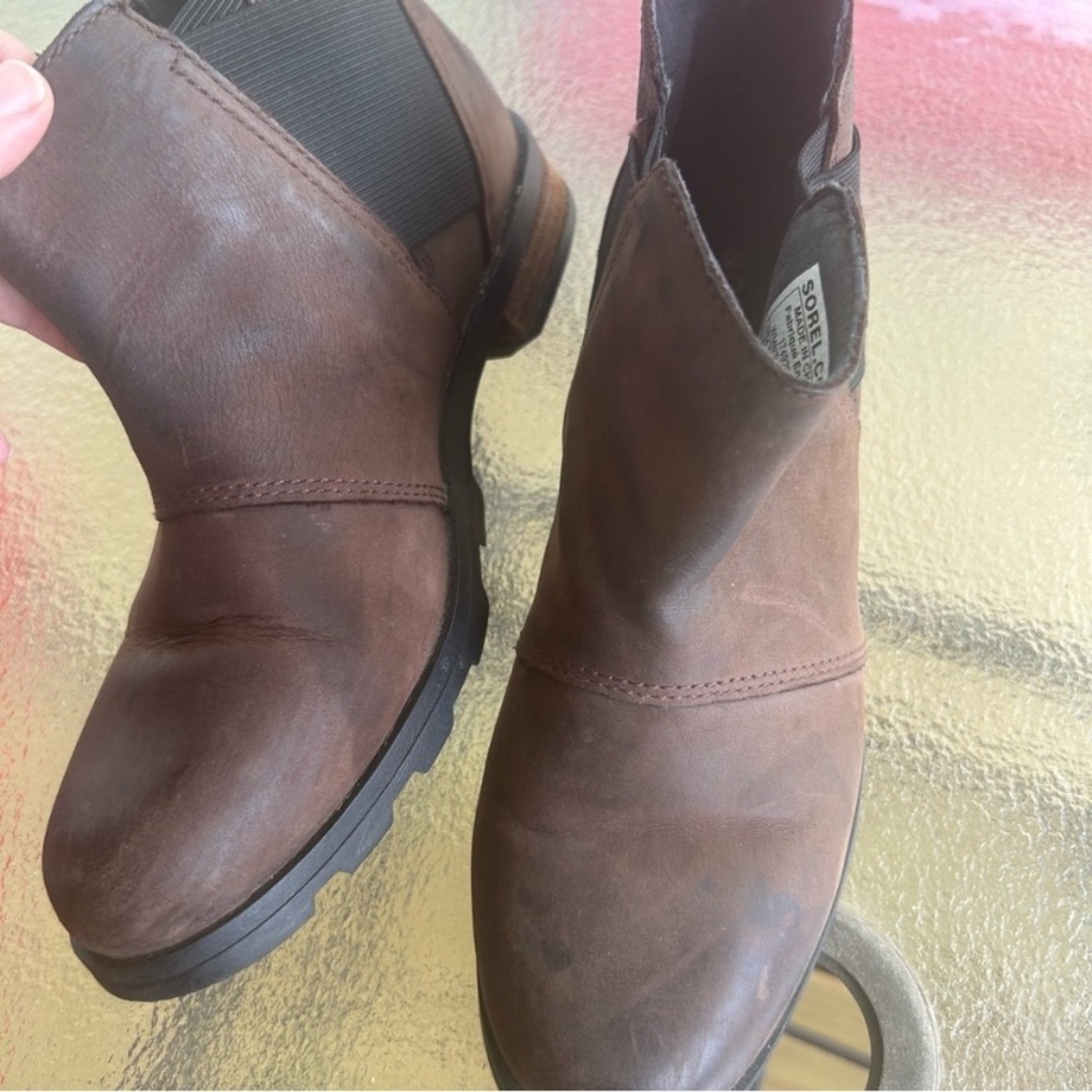 Sorel Waterproof Suede Ankle Boots with Tread in Brown size 8 - Picture 4 of 10
